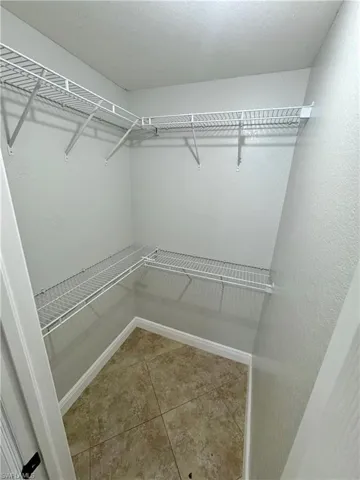 3829 Sw 17th Pl, Cape Coral, Florida 33914