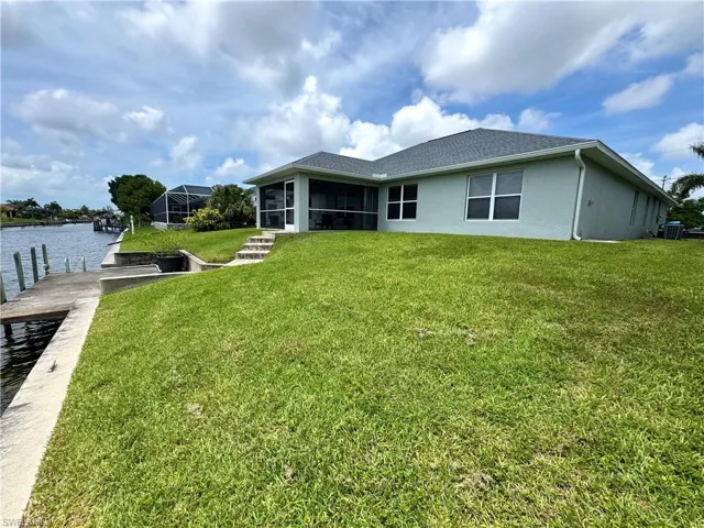 3829 Sw 17th Pl, Cape Coral, Florida 33914