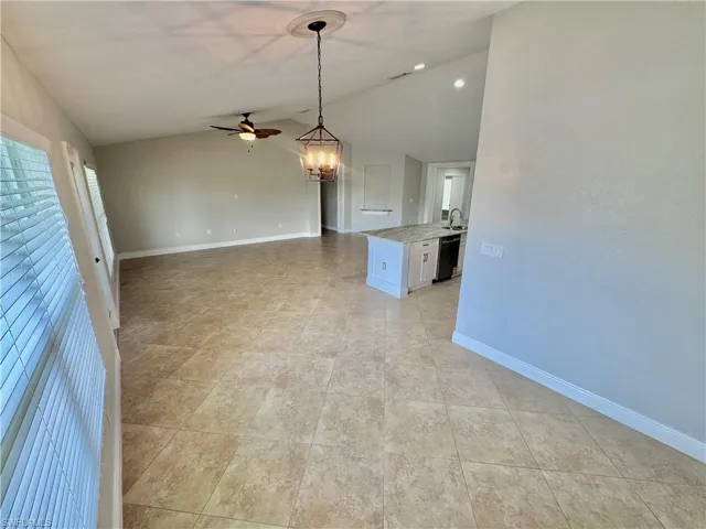 3829 Sw 17th Pl, Cape Coral, Florida 33914