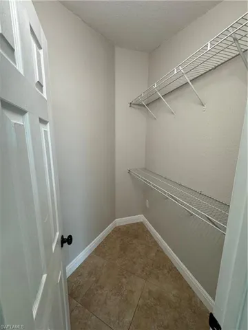3829 Sw 17th Pl, Cape Coral, Florida 33914