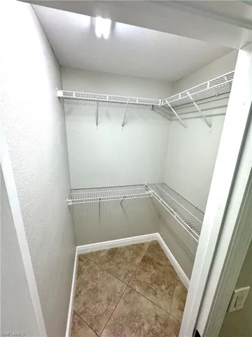 3829 Sw 17th Pl, Cape Coral, Florida 33914