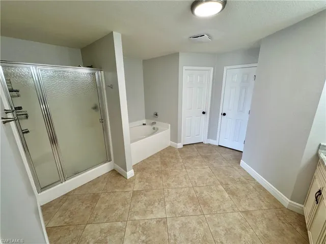 3829 Sw 17th Pl, Cape Coral, Florida 33914