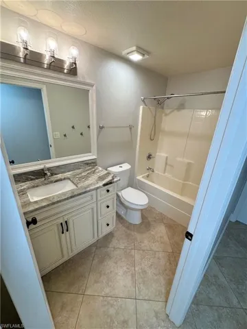 3829 Sw 17th Pl, Cape Coral, Florida 33914