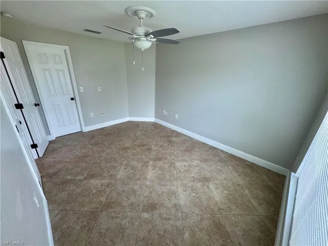 3829 Sw 17th Pl, Cape Coral, Florida 33914