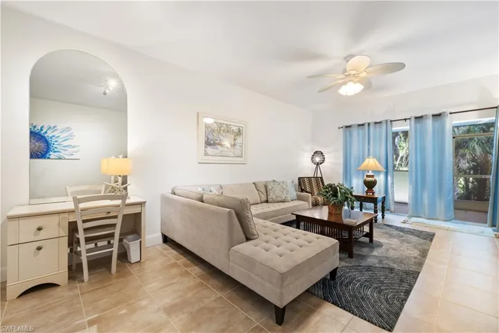 757 Wiggins Lake Dr 106, Naples, Florida 34110