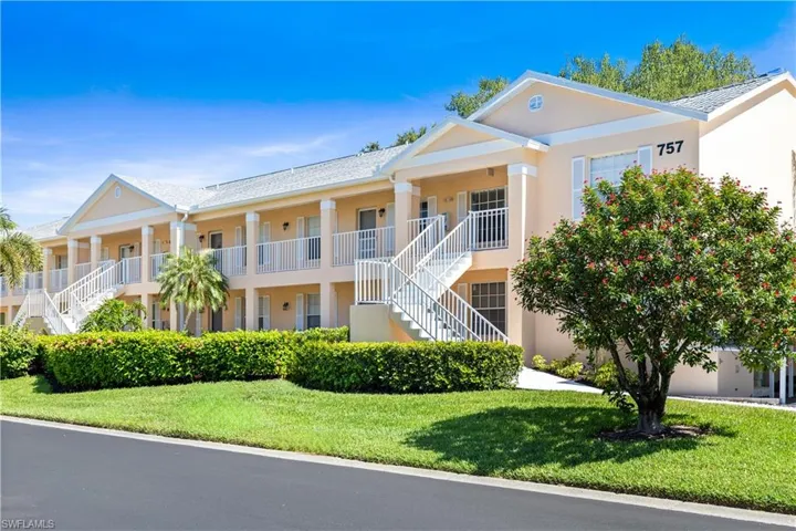 757 Wiggins Lake Dr 106, Naples, Florida 34110