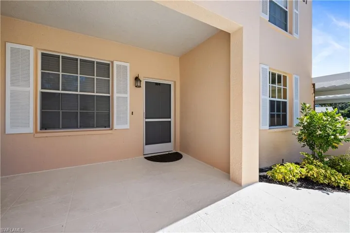 757 Wiggins Lake Dr 106, Naples, Florida 34110