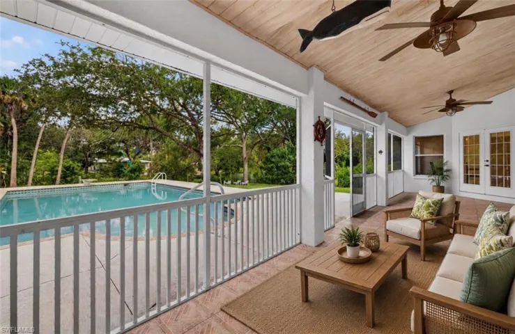 Staged Photo of Lanai