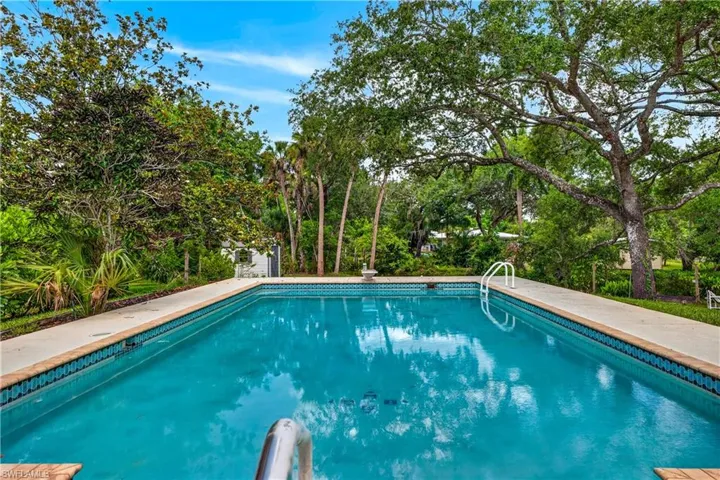 Deep Pool with Saltwater system, & heater