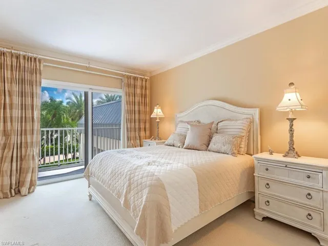 1285 Gulf Shore Blvd N 2b, Naples, Florida 34102