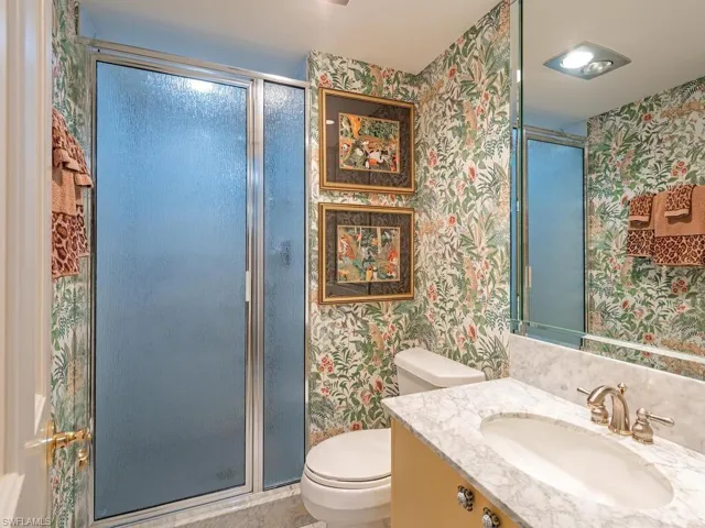 1285 Gulf Shore Blvd N 2b, Naples, Florida 34102