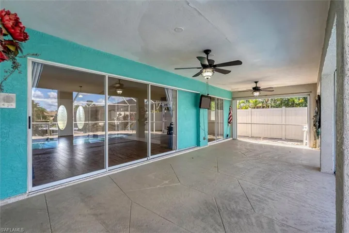 View of patio / terrace featuring ceiling fan