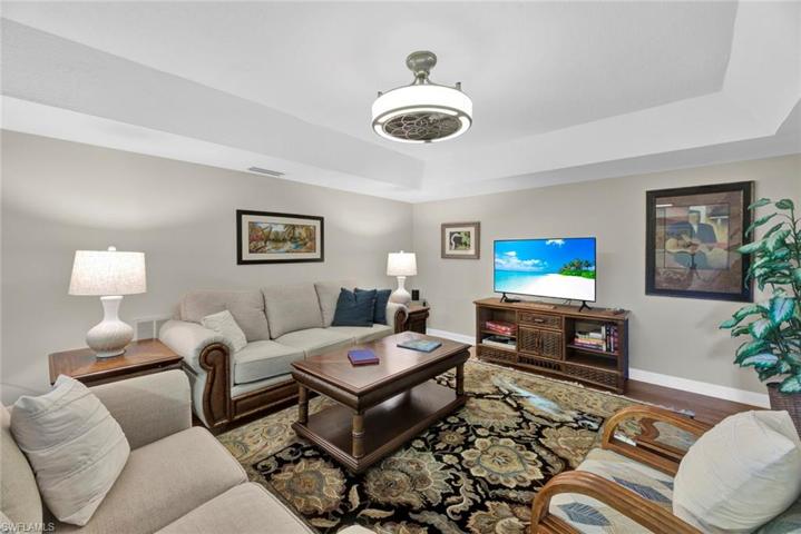 Warm and inviting decor!