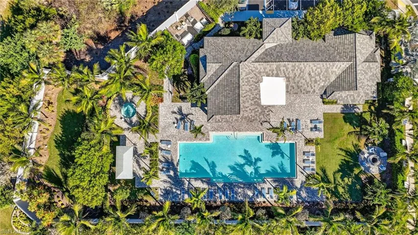 2554  SEYCHELLES  DR, Naples, FL 34112