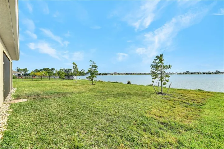 447 Spring Hill Lake Loop, Cape Coral, Florida 33993