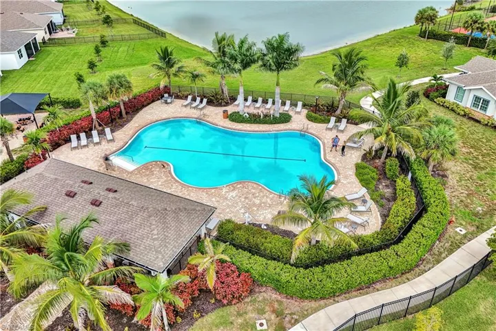 447 Spring Hill Lake Loop, Cape Coral, Florida 33993