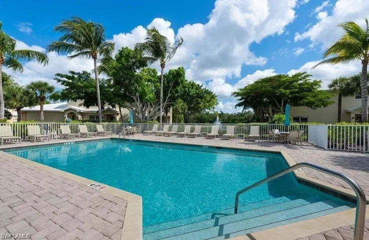 4680 Hawks Nest Way D-103, Naples, Florida 34114