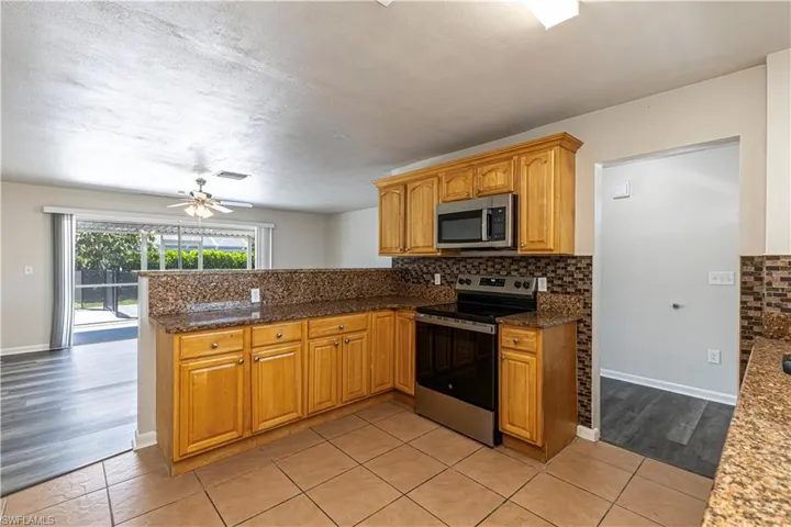 4009 9th Ct, Cape Coral, Florida 33904