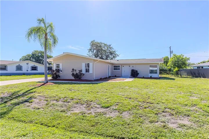 4009 9th Ct, Cape Coral, Florida 33904