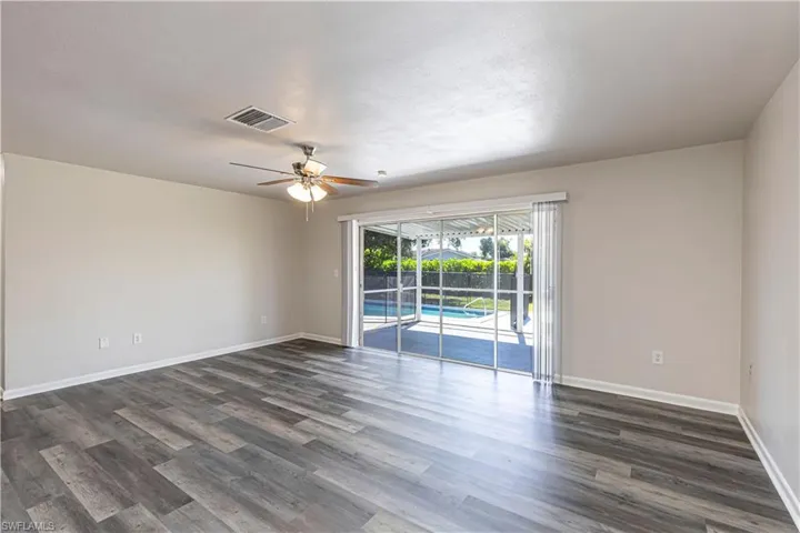 4009 9th Ct, Cape Coral, Florida 33904