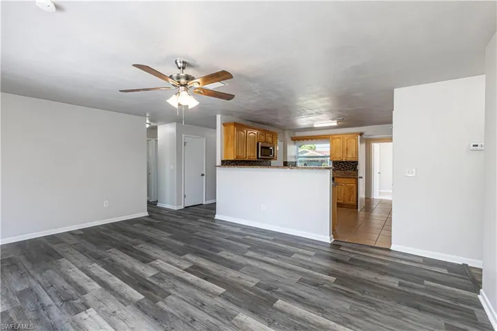 4009 9th Ct, Cape Coral, Florida 33904