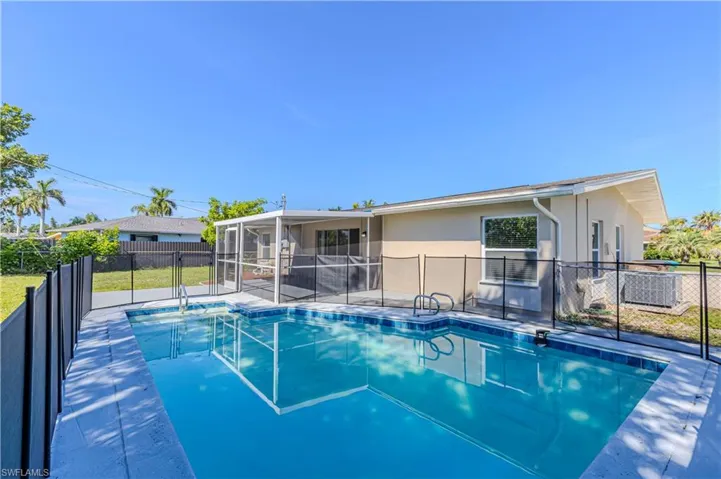 4009 9th Ct, Cape Coral, Florida 33904