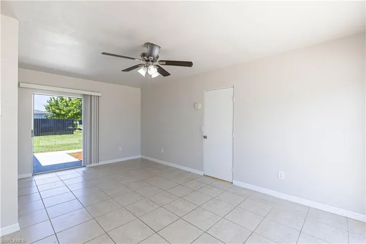 4009 9th Ct, Cape Coral, Florida 33904