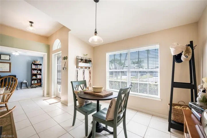 801  Charlemagne  BLVD, Naples, FL 34112