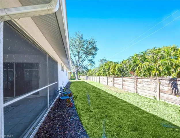 801  Charlemagne  BLVD, Naples, FL 34112