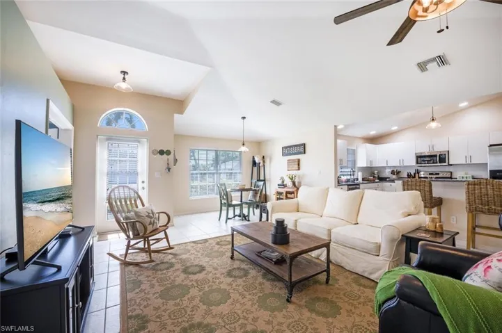 801  Charlemagne  BLVD, Naples, FL 34112