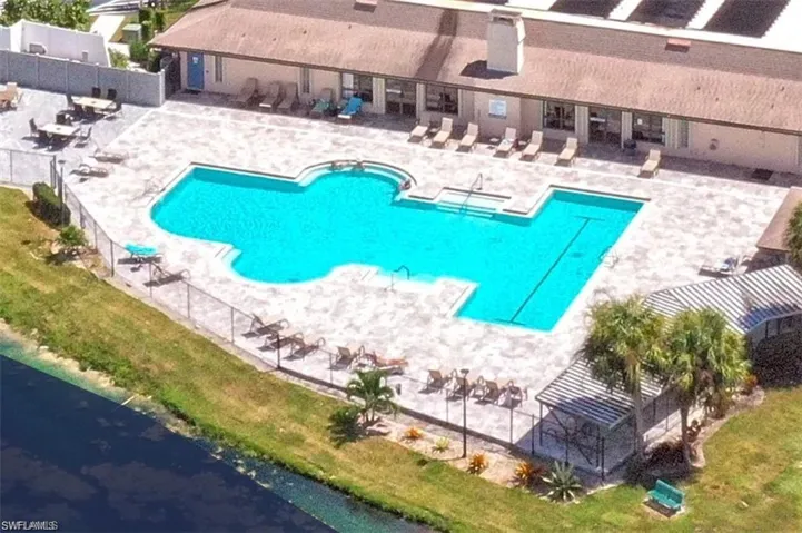 801  Charlemagne  BLVD, Naples, FL 34112