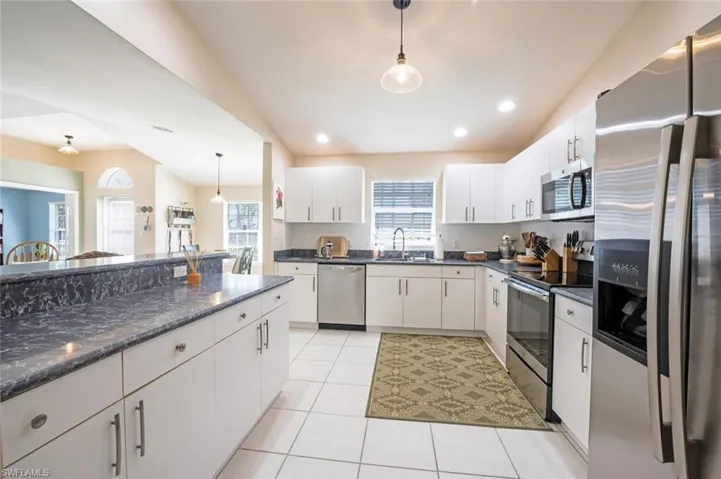 801  Charlemagne  BLVD, Naples, FL 34112
