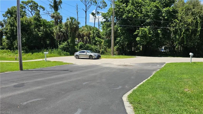 View of road on culdesac from front of house