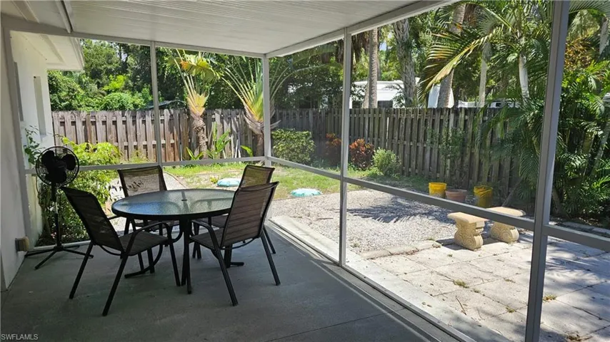 Screened Private Lanai