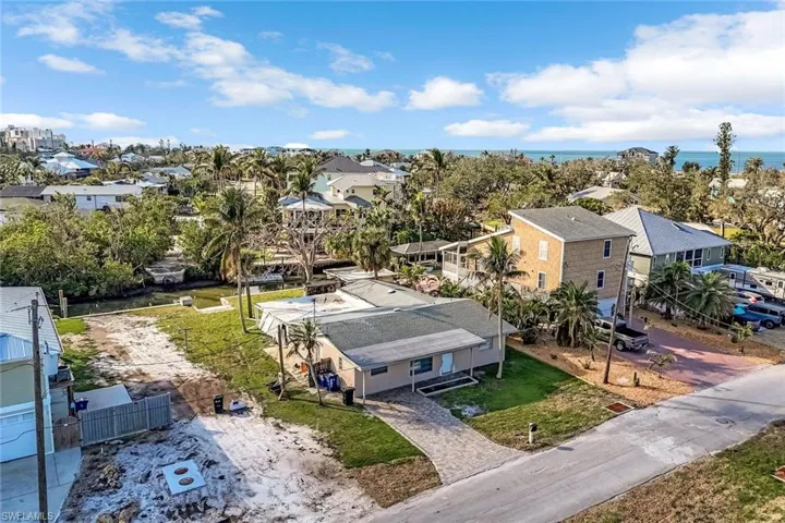 Oversized waterfront lot