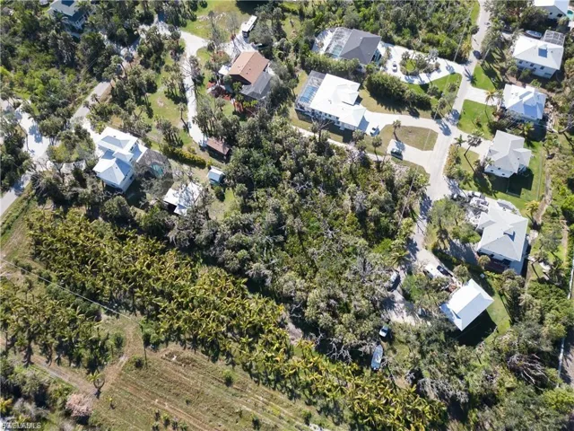 COTTAGE POINT BUILDING LOT