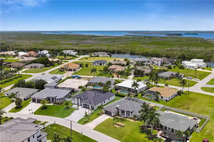 2644 Sw 29th Ave, Cape Coral, Florida 33914