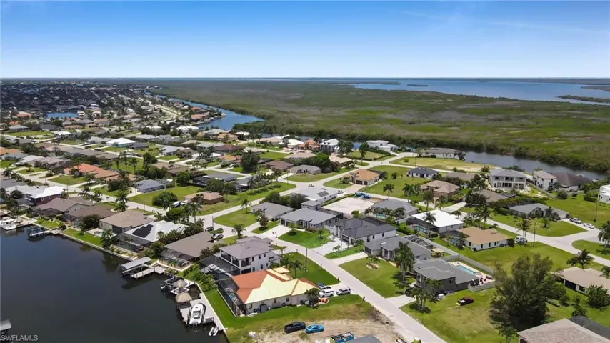 2644 Sw 29th Ave, Cape Coral, Florida 33914