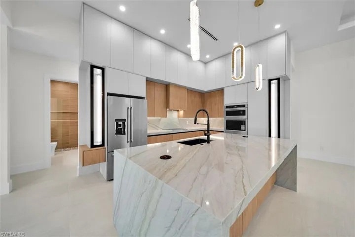 2644 Sw 29th Ave, Cape Coral, Florida 33914