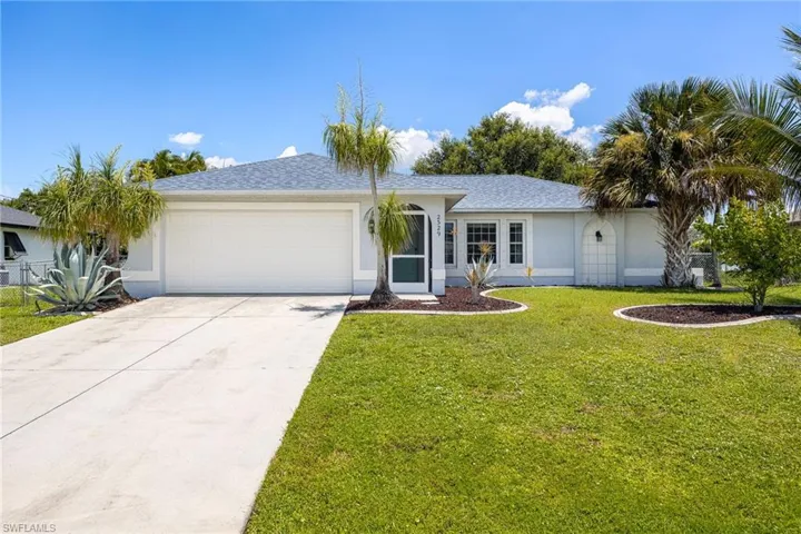 2329 Se 8th Ave, Cape Coral, Florida 33990
