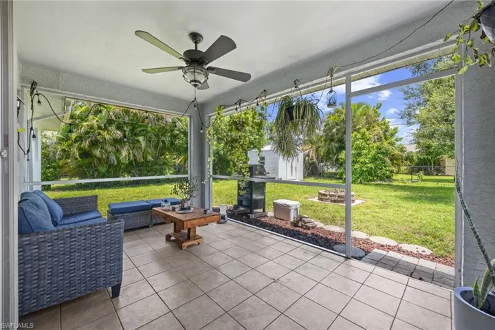 2329 Se 8th Ave, Cape Coral, Florida 33990