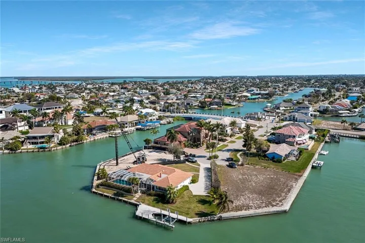 1231 Redwood Ct, Marco Island, Florida 34145