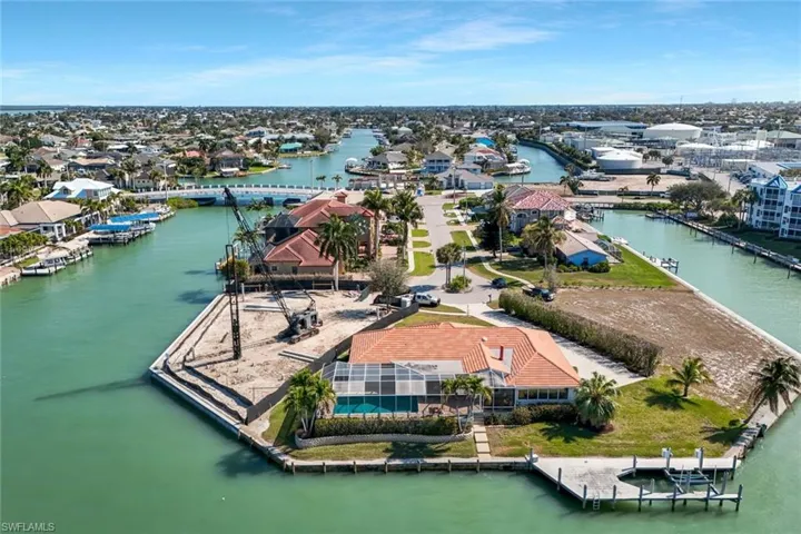 1231 Redwood Ct, Marco Island, Florida 34145