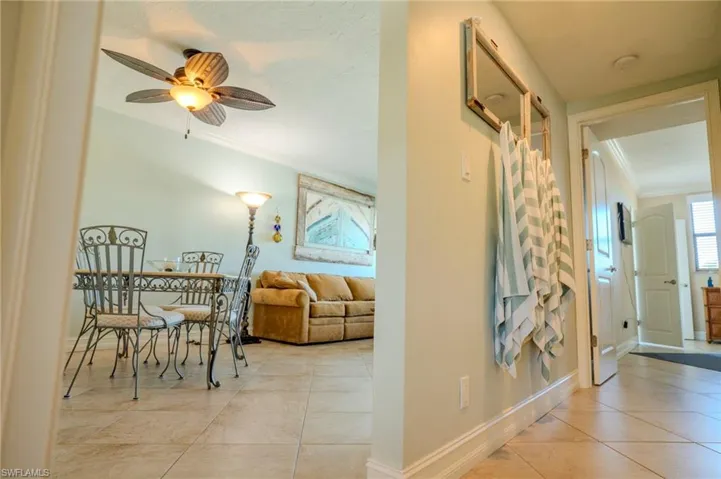 Hall to bedrooms