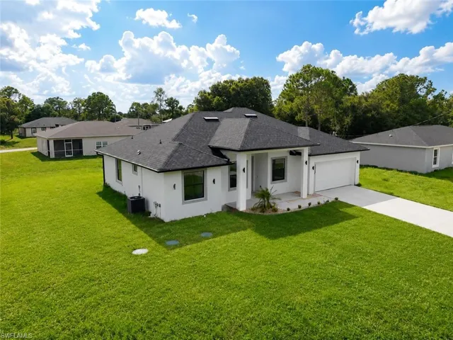 6038 Kumquat Cir, Labelle, Florida 33935