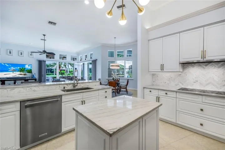 113  Audubon  BLVD, Naples, FL 34110