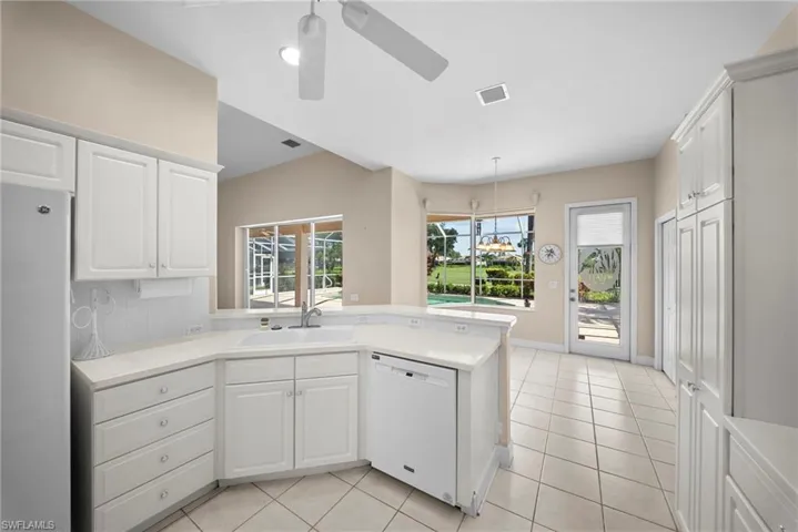 8252 Allendale Ct, Naples, Florida 34120