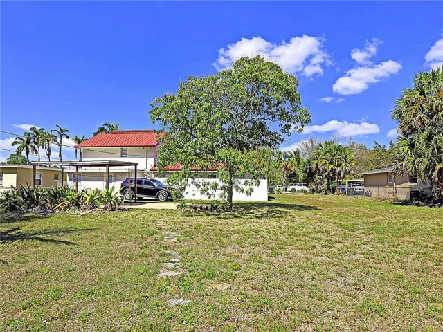 2352  South  ST, Fort Myers, FL 33901