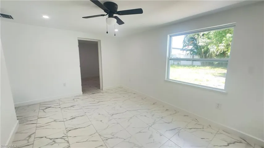 1119 Vineyard Pl, Lehigh Acres, Florida 33936