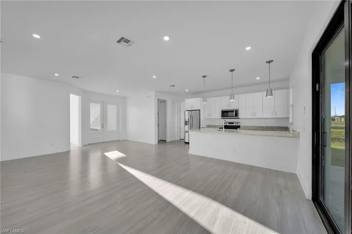 1908 Nw 24th Ave, Cape Coral, Florida 33993